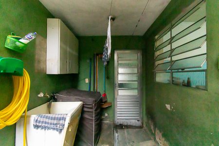 Casa à venda com 210m², 6 quartos e 1 vaga Casa à venda com 210m², 6 quartos e 1 vagaCasa 2 - Área de Serviço