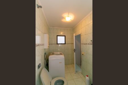 Casa à venda com 210m², 6 quartos e 1 vaga Casa à venda com 210m², 6 quartos e 1 vagaBanheiro da Suíte