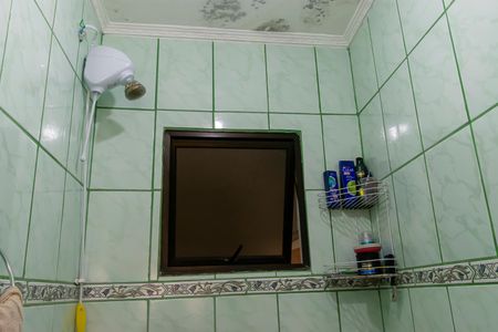 Casa à venda com 210m², 6 quartos e 1 vaga Casa à venda com 210m², 6 quartos e 1 vagaBanheiro 2