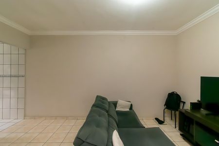 Casa à venda com 210m², 6 quartos e 1 vaga Casa à venda com 210m², 6 quartos e 1 vagaSala