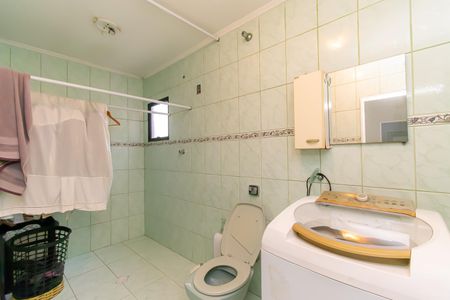 Casa à venda com 210m², 6 quartos e 1 vaga Casa à venda com 210m², 6 quartos e 1 vagaBanheiro da Suíte