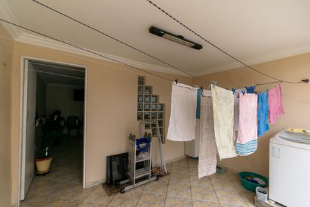 Casa à venda com 210m², 6 quartos e 1 vaga Casa à venda com 210m², 6 quartos e 1 vagaÁrea de Serviço