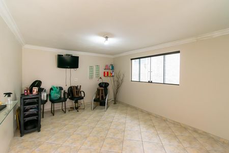 Casa à venda com 210m², 6 quartos e 1 vaga Casa à venda com 210m², 6 quartos e 1 vagaQuarto 4