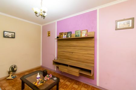 Casa à venda com 210m², 6 quartos e 1 vaga Casa à venda com 210m², 6 quartos e 1 vagaCasa 2 - Sala