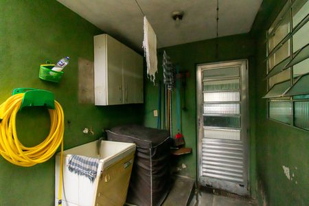 Casa à venda com 210m², 6 quartos e 1 vaga Casa à venda com 210m², 6 quartos e 1 vagaCasa 2 - Área de Serviço