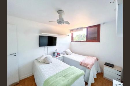 Casa à venda com 3 quartos, 350m² em Jardim Marajoara, São Paulo
