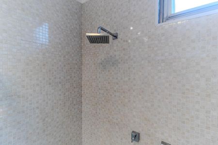 Apartamento à venda com 284m², 3 quartos e 2 vagas Apartamento à venda com 284m², 3 quartos e 2 vagasBanheiro da Suíte 1