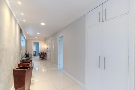 Apartamento à venda com 284m², 3 quartos e 2 vagas Apartamento à venda com 284m², 3 quartos e 2 vagasHall de Entrada