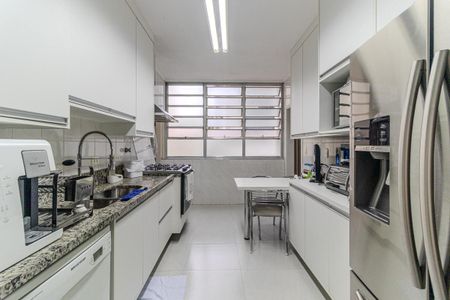 Apartamento à venda com 284m², 3 quartos e 2 vagas Apartamento à venda com 284m², 3 quartos e 2 vagasCozinha