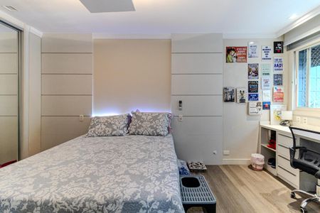 Apartamento à venda com 284m², 3 quartos e 2 vagas Apartamento à venda com 284m², 3 quartos e 2 vagasSuíte 2