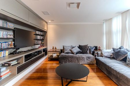 Apartamento à venda com 284m², 3 quartos e 2 vagas Apartamento à venda com 284m², 3 quartos e 2 vagasSala