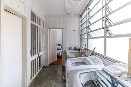 Apartamento à venda com 284m², 3 quartos e 2 vagas Apartamento à venda com 284m², 3 quartos e 2 vagasÁrea de Serviço