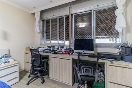 Apartamento à venda com 284m², 3 quartos e 2 vagas Apartamento à venda com 284m², 3 quartos e 2 vagasSuíte 1
