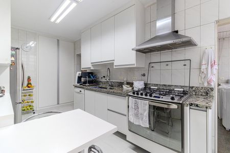 Apartamento à venda com 284m², 3 quartos e 2 vagas Apartamento à venda com 284m², 3 quartos e 2 vagasCozinha