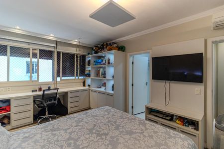 Apartamento à venda com 284m², 3 quartos e 2 vagas Apartamento à venda com 284m², 3 quartos e 2 vagasSuíte 2