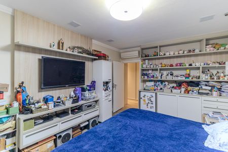 Apartamento à venda com 284m², 3 quartos e 2 vagas Apartamento à venda com 284m², 3 quartos e 2 vagasSuíte 1