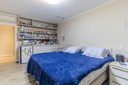 Apartamento à venda com 284m², 3 quartos e 2 vagas Apartamento à venda com 284m², 3 quartos e 2 vagasSuíte 1