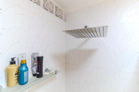 Apartamento à venda com 284m², 3 quartos e 2 vagas Apartamento à venda com 284m², 3 quartos e 2 vagasBanheiro da Suíte 2