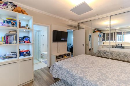 Apartamento à venda com 284m², 3 quartos e 2 vagas Apartamento à venda com 284m², 3 quartos e 2 vagasSuíte 2