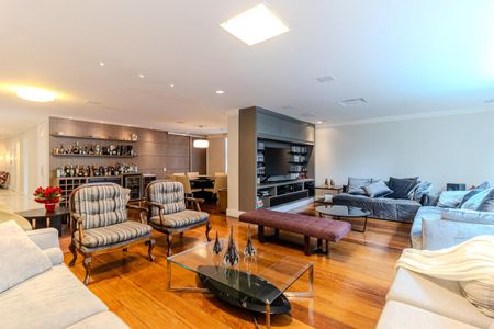 Apartamento à venda com 284m², 3 quartos e 2 vagas Apartamento à venda com 284m², 3 quartos e 2 vagasSala