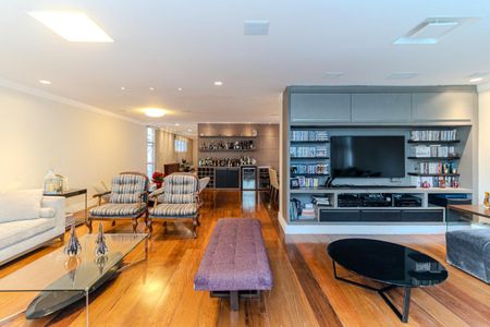 Apartamento à venda com 284m², 3 quartos e 2 vagas Apartamento à venda com 284m², 3 quartos e 2 vagasSala