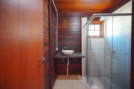 Casa para alugar com 100m², 2 quartos e 2 vagasBanheiro Social