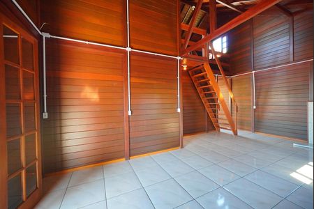 Casa para alugar com 100m², 2 quartos e 2 vagasSala