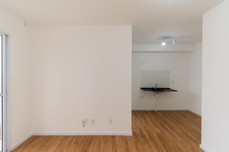 Sala de apartamento para alugar com 2 quartos, 37m² em Vila Virginia, São Paulo