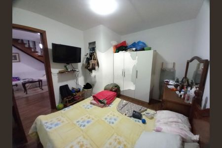 Casa à venda com 4 quartos, 150m² em Vila do Castelo, São Paulo