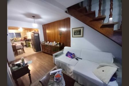 Casa à venda com 4 quartos, 150m² em Vila do Castelo, São Paulo