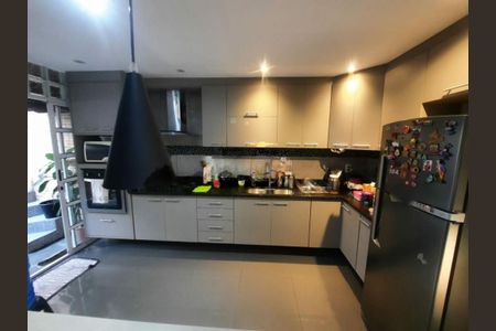 Casa à venda com 88m², 2 quartos e 1 vaga