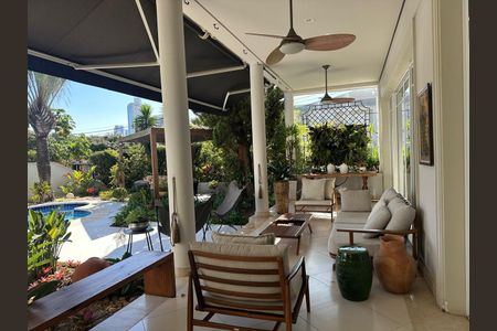 Casa à venda com 5 quartos, 907m² em Alphaville Residencial Um, Barueri