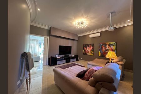 Casa à venda com 5 quartos, 907m² em Alphaville Residencial Um, Barueri
