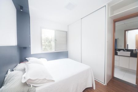 Apartamento à venda com 55m², 2 quartos e 2 vagas Apartamento à venda com 55m², 2 quartos e 2 vagassuite