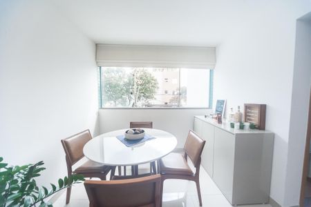 Apartamento à venda com 55m², 2 quartos e 2 vagas Apartamento à venda com 55m², 2 quartos e 2 vagasSala de Jantar