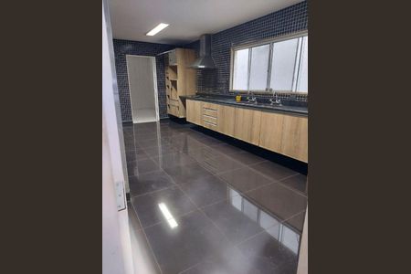 Casa à venda com 4 quartos, 600m² em Recreio dos Bandeirantes, Rio de Janeiro