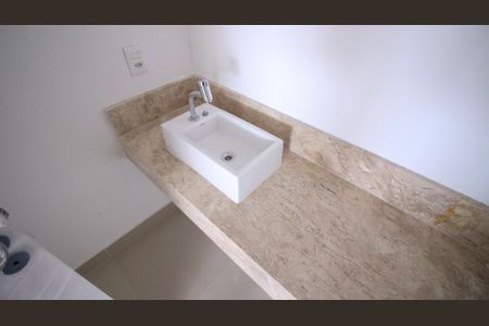Apartamento à venda com 256m², 3 quartos e 2 vagasLavabo 1