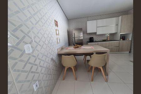 Casa para alugar com 2 quartos, 260m² em Parque Residencial Vila União, Campinas