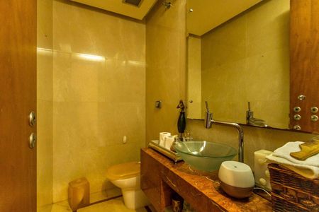 Casa à venda com 796m², 5 quartos e 6 vagas