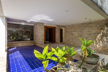Casa à venda com 796m², 5 quartos e 6 vagas