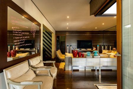 Casa à venda com 796m², 5 quartos e 6 vagas