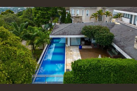 Casa à venda com 796m², 5 quartos e 6 vagas
