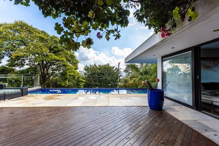 Casa à venda com 796m², 5 quartos e 6 vagas