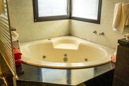 Casa à venda com 796m², 5 quartos e 6 vagas