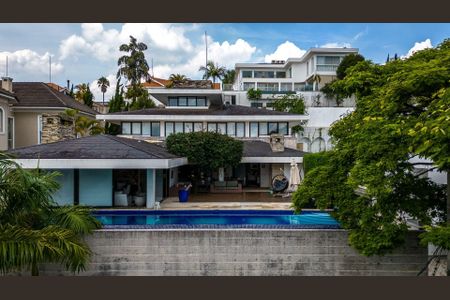Casa à venda com 796m², 5 quartos e 6 vagas