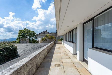 Casa à venda com 796m², 5 quartos e 6 vagas
