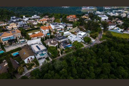 Casa à venda com 796m², 5 quartos e 6 vagas