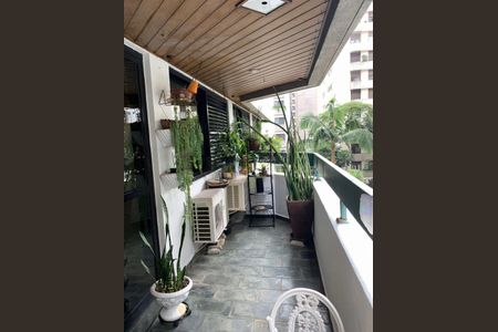 Apartamento à venda com 155m², 4 quartos e 2 vagas