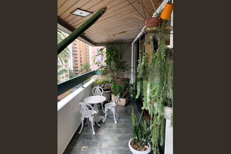 Apartamento à venda com 155m², 4 quartos e 2 vagas