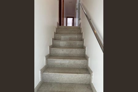 Casa para alugar com 525m², 3 quartos e 8 vagas